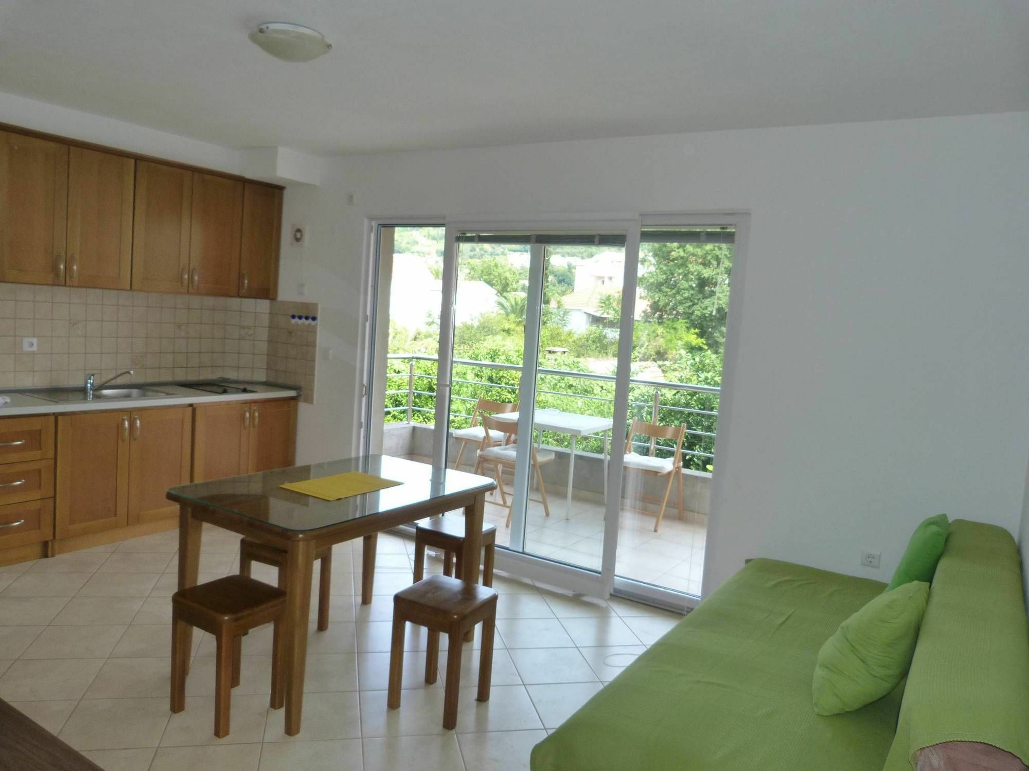 Apartments Lanterna Тиват Экстерьер фото